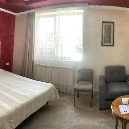 Hotel Maruna Sevan Exterior photo